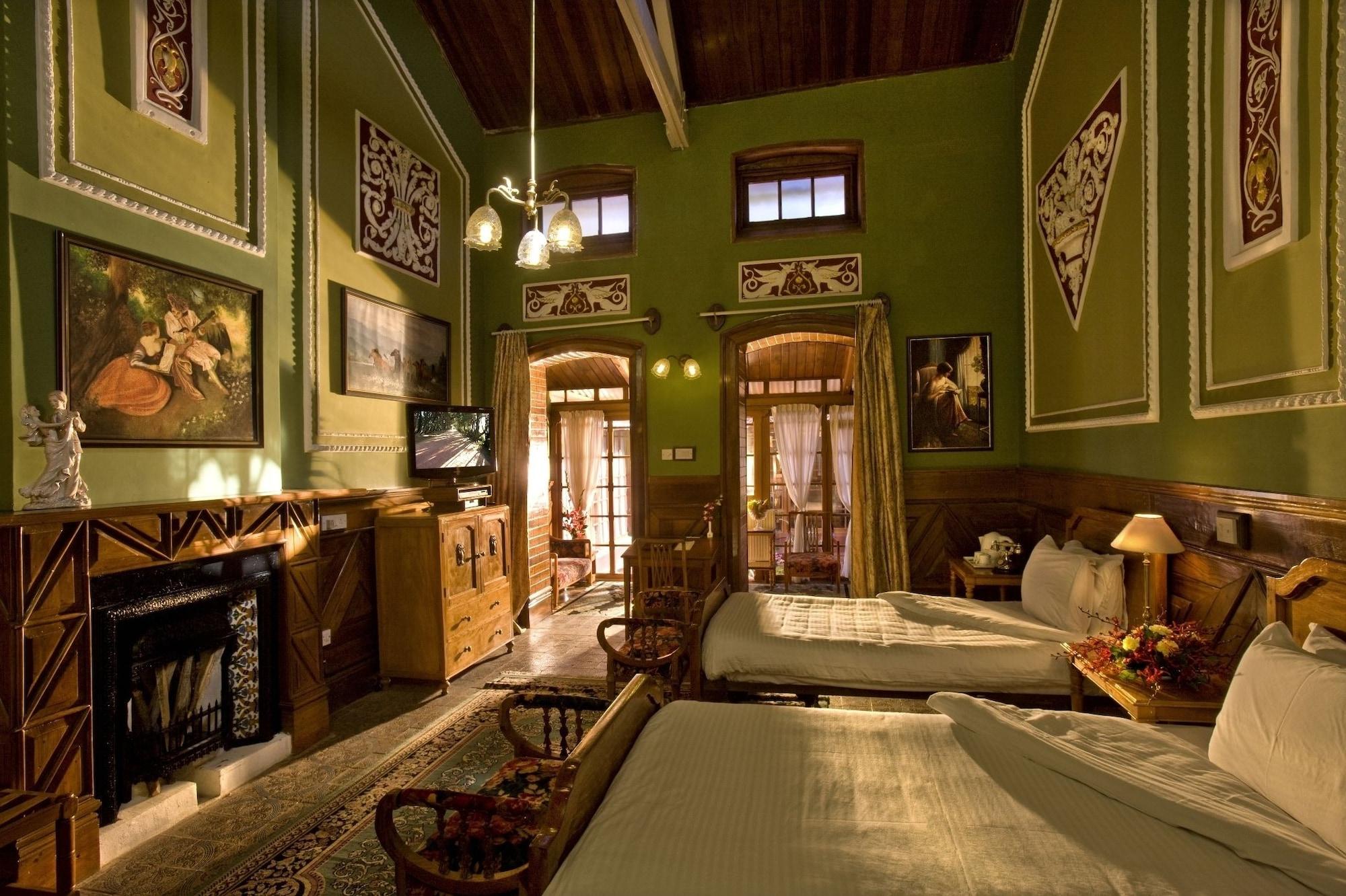 Welcomheritage Fernhills Royal Palace Ooty Extérieur photo