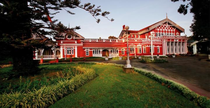 Welcomheritage Fernhills Royal Palace Ooty Extérieur photo